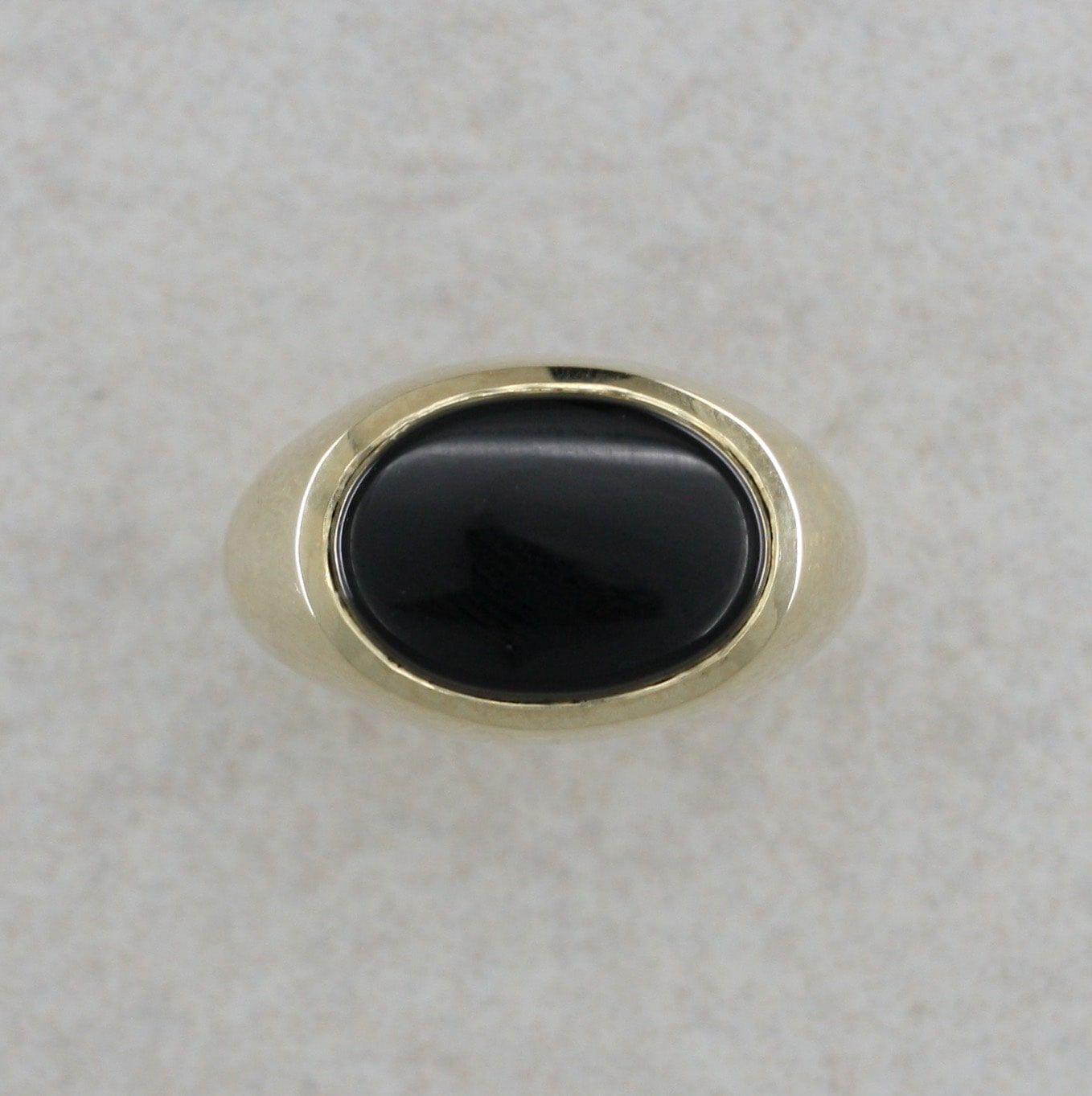 9ct Gold and Onyx “East-West” Signet Ring