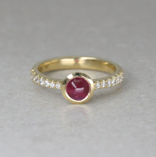 18ct Gold, Ruby and Diamond “Pettiswood” Ring