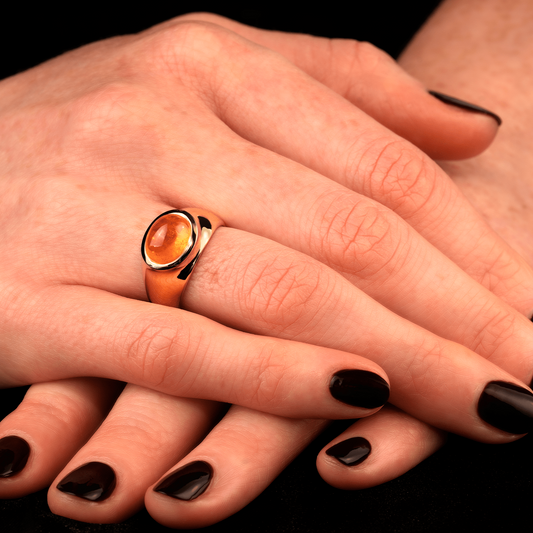 18ct Gold and Mandarin Garnet Ember Signet Ring